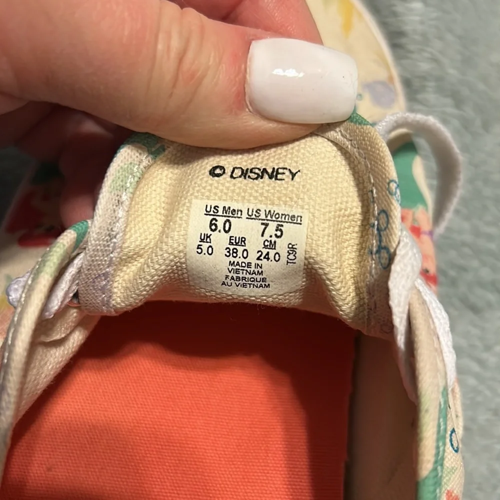 Vans Authentic -Disney Ariel' Sneaker size 7.5 limited edition collaboration - Picture 5 of 6